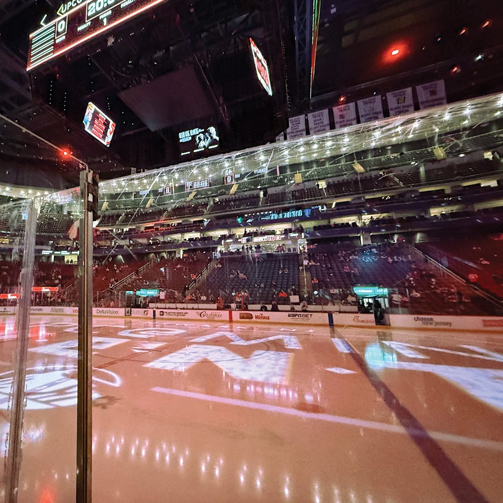 prudential-center-prudential-lounge-section-19-devils-glass-seats